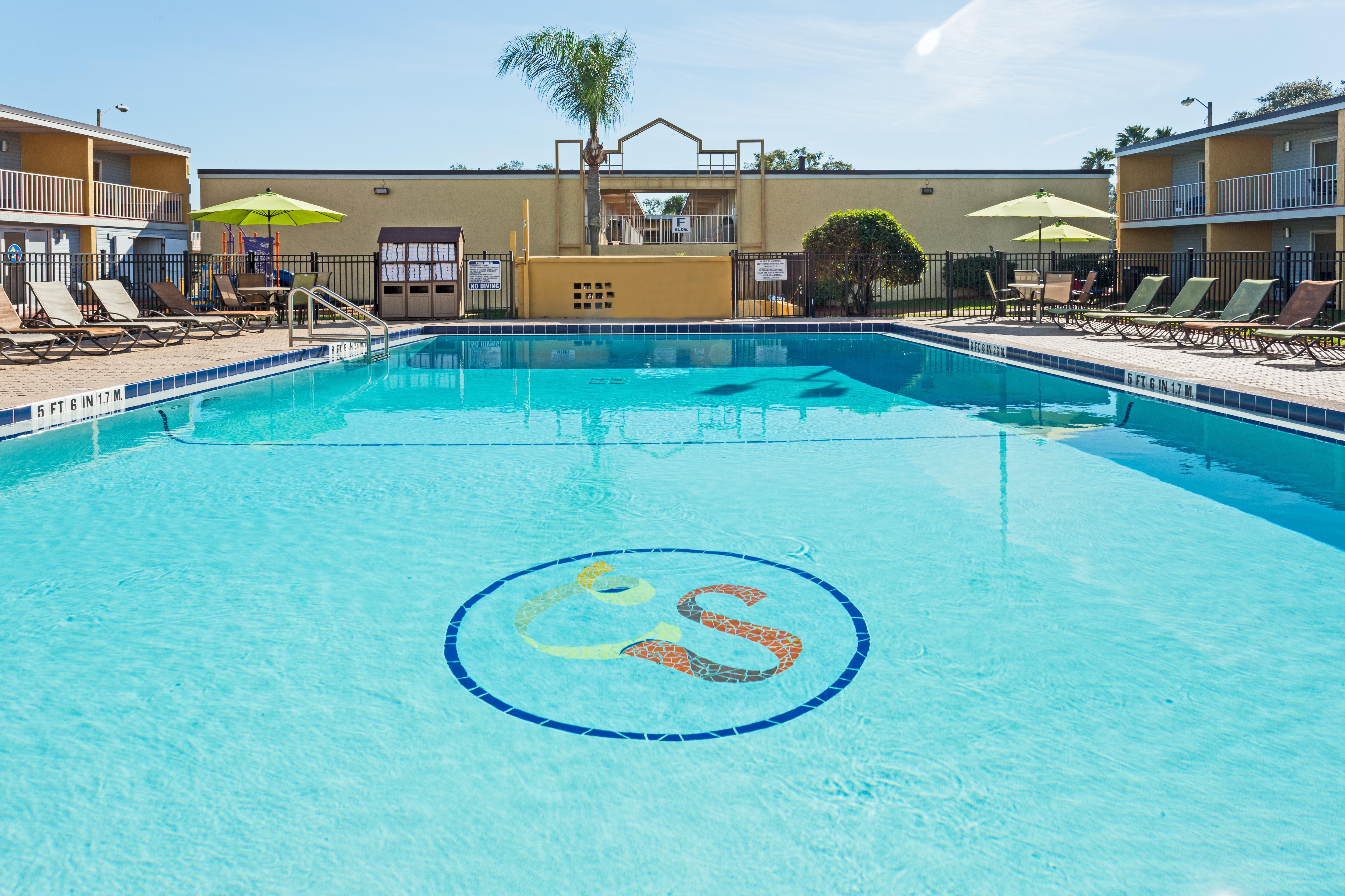 Celebration Suites Ngoại thất bức ảnh